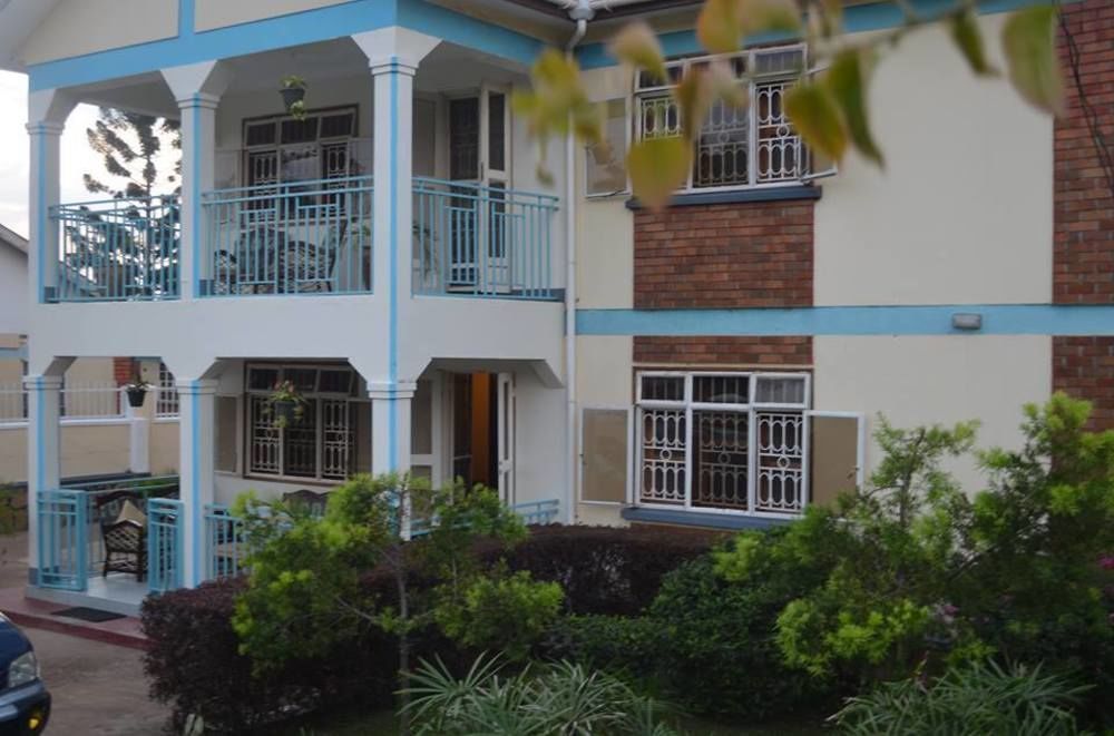 African Roots Guesthouse Entebbe Dış mekan fotoğraf