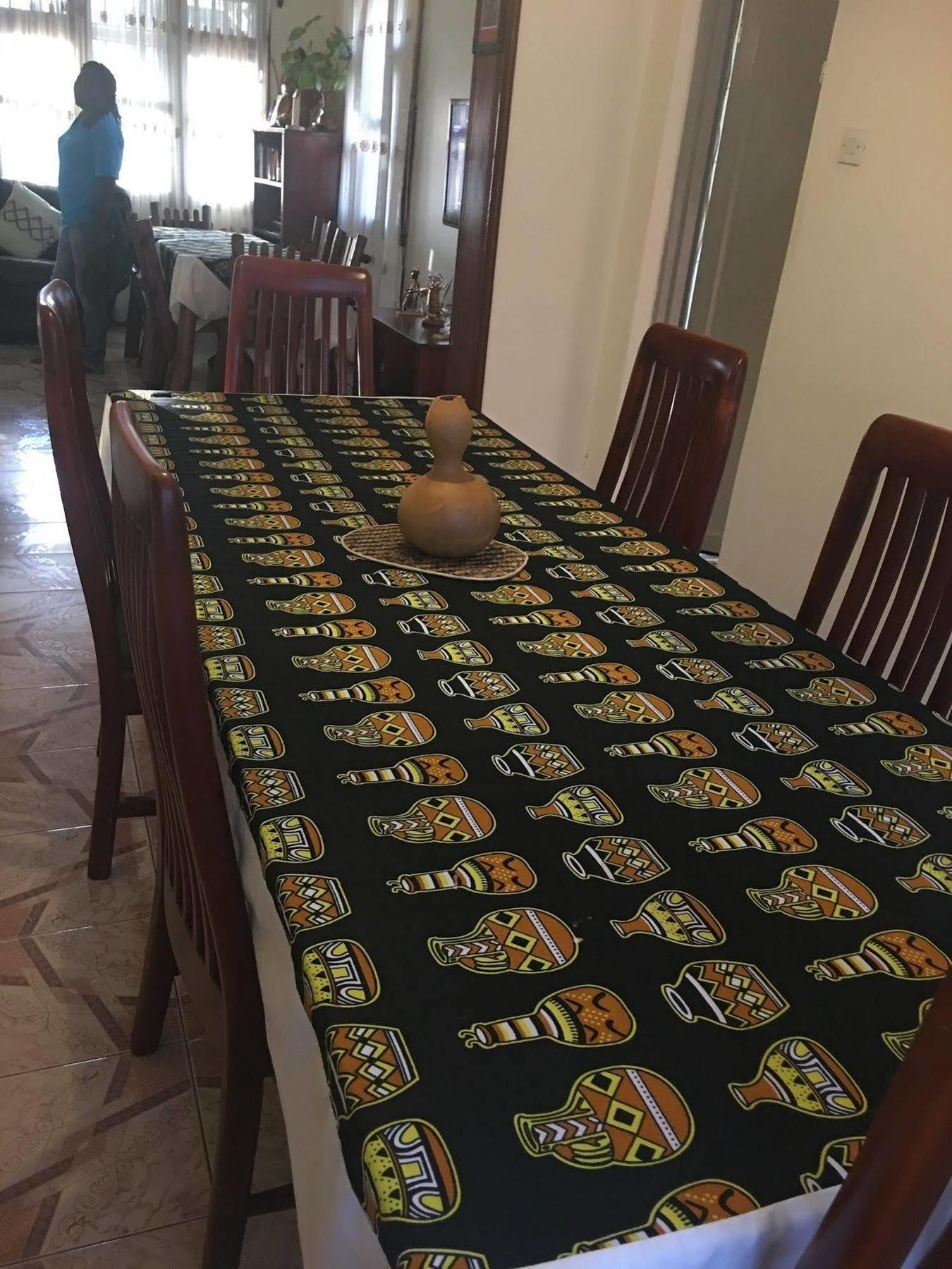 African Roots Guesthouse Entebbe Dış mekan fotoğraf